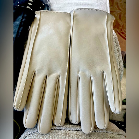 Two sets of faux leather unisex gloves, black and beige, size Medium never worn - Picture 7 of 16
